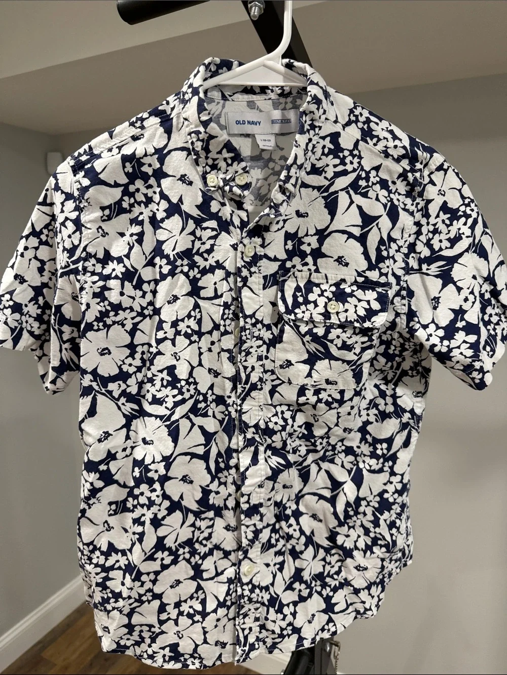 Old Navy Navy and White Floral Short-Sleeve Button-Down Shirt